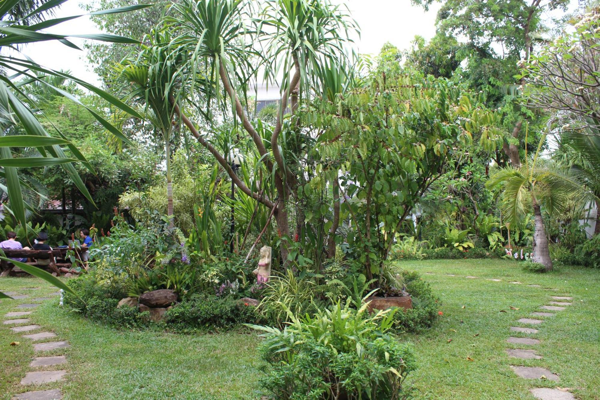 White Elephant Resort Surin Bagian luar foto